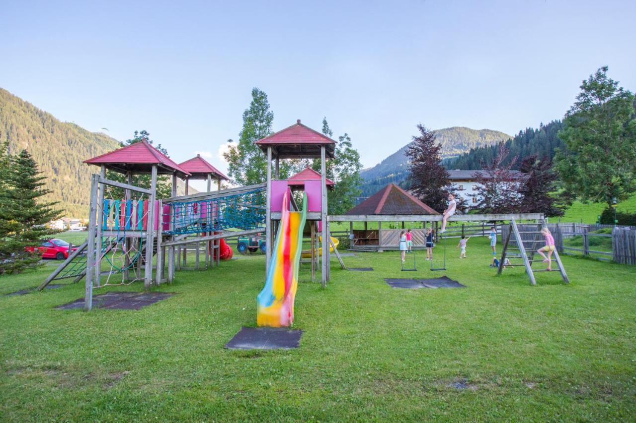 Alpenchalets Flachauer Gutshof Exterior photo